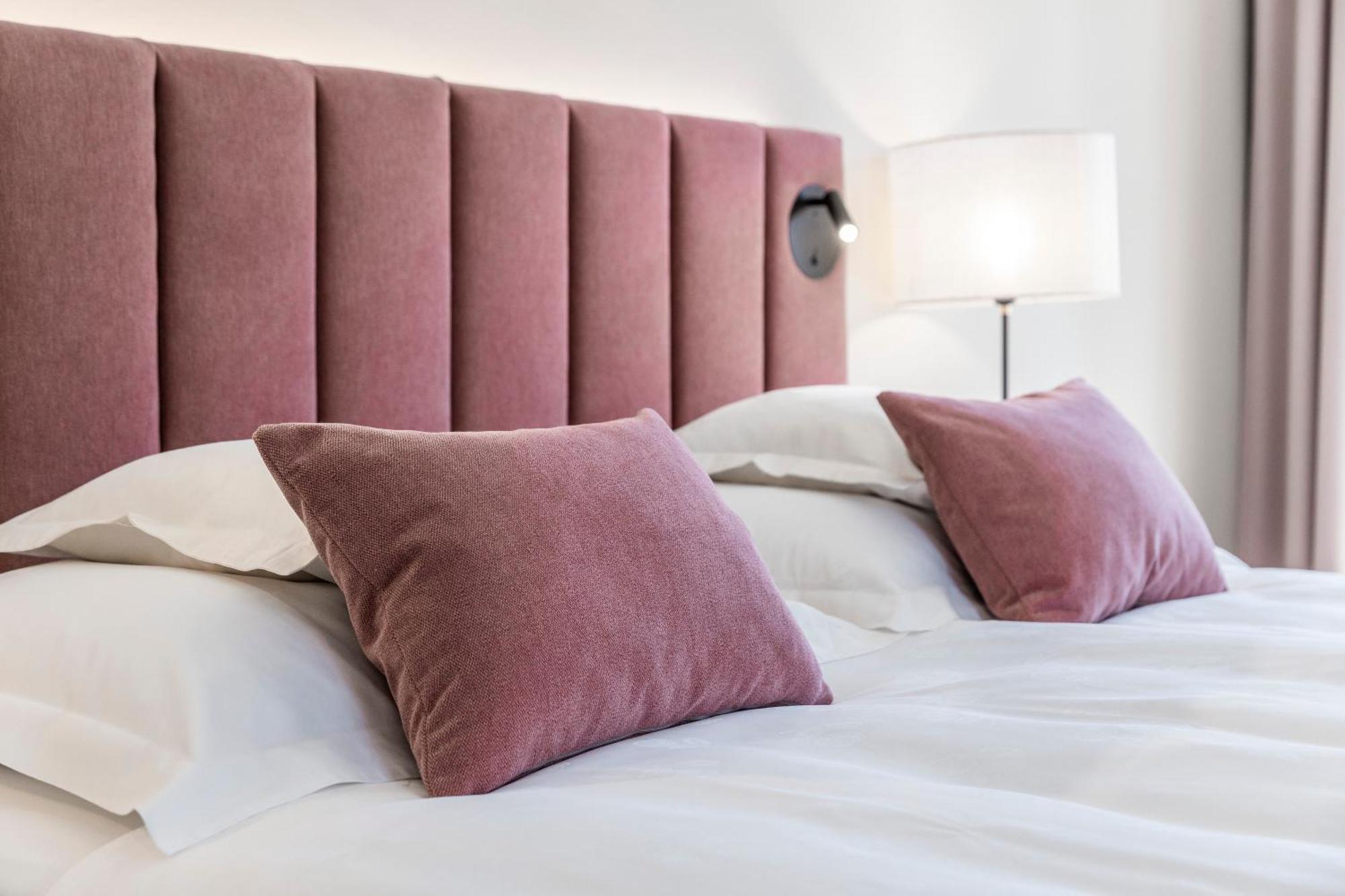 Hotel Pienzenau Am Schlosspark Merano Pokoj fotografie