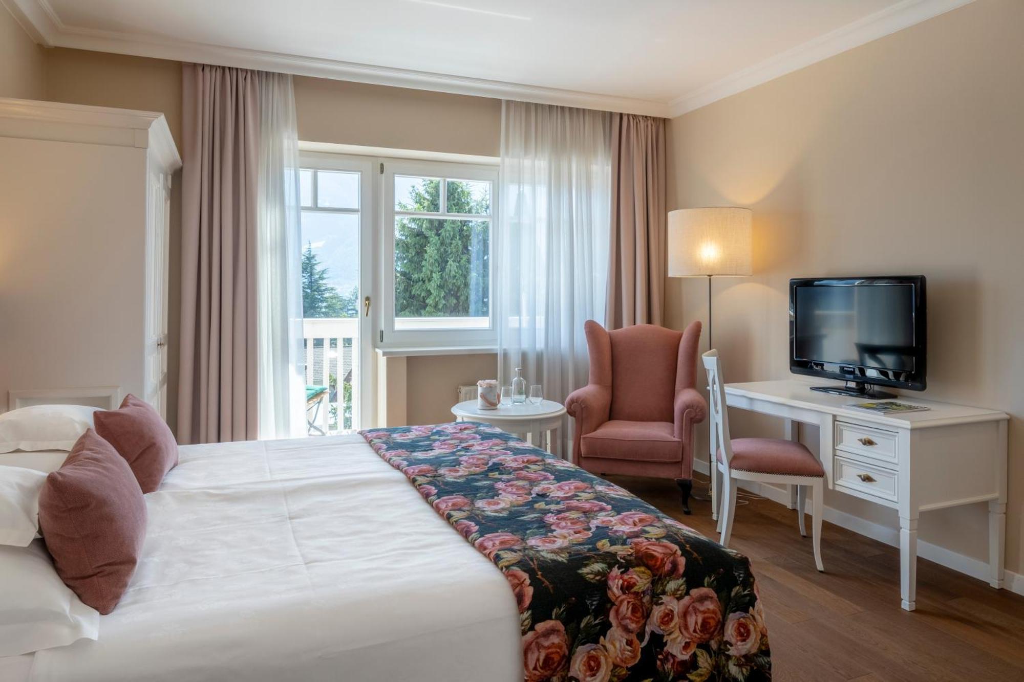 Hotel Pienzenau Am Schlosspark Merano Exteriér fotografie